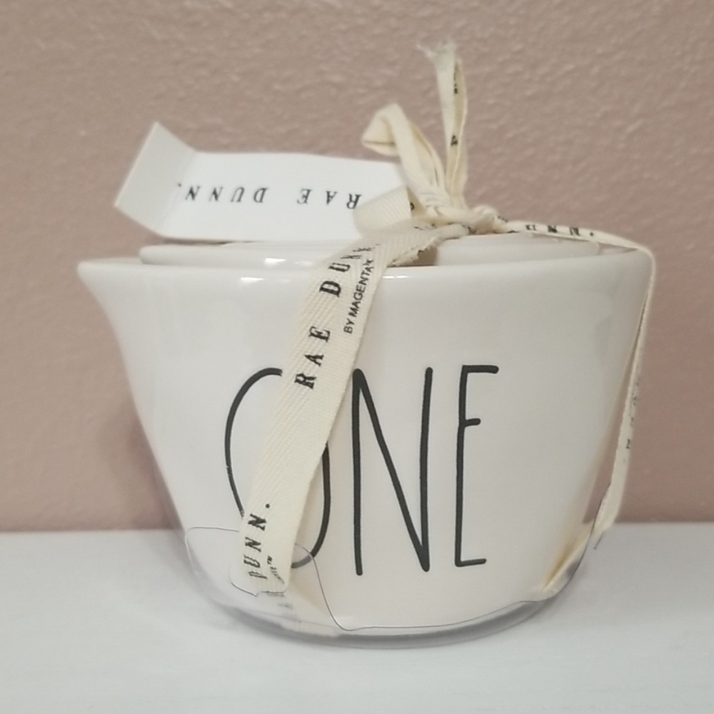 NWT Rae Dunn Measuring Cups